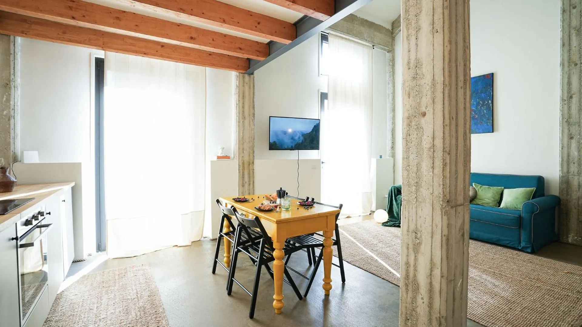 Del Re House, Parking Free Villa Milano