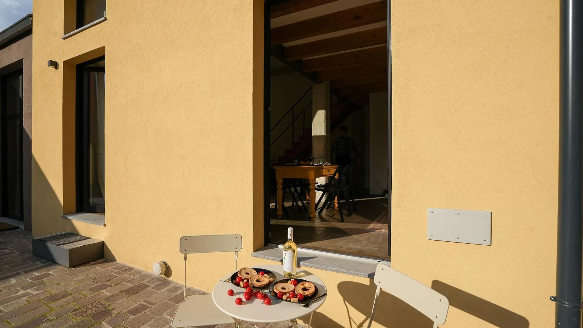 Del Re House, Parking Free Villa Milano 0*,